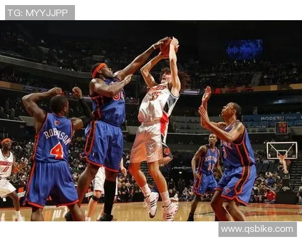 广州篮球队与南京篮球队赛后复盘团队协作的精彩瞬间与战术分析 广州篮球队与南京篮球队赛后复盘团队协作的精彩瞬间与战术分析