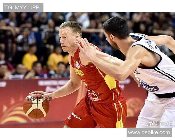 2019年希腊篮球队与黑山篮球队精彩对决回顾与分析 2019年希腊篮球队与黑山篮球队精彩对决回顾与分析