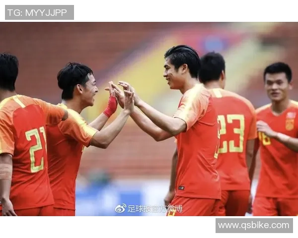 中国国奥队迎战老挝国奥队全力争胜展现青春风采 中国国奥队迎战老挝国奥队全力争胜展现青春风采